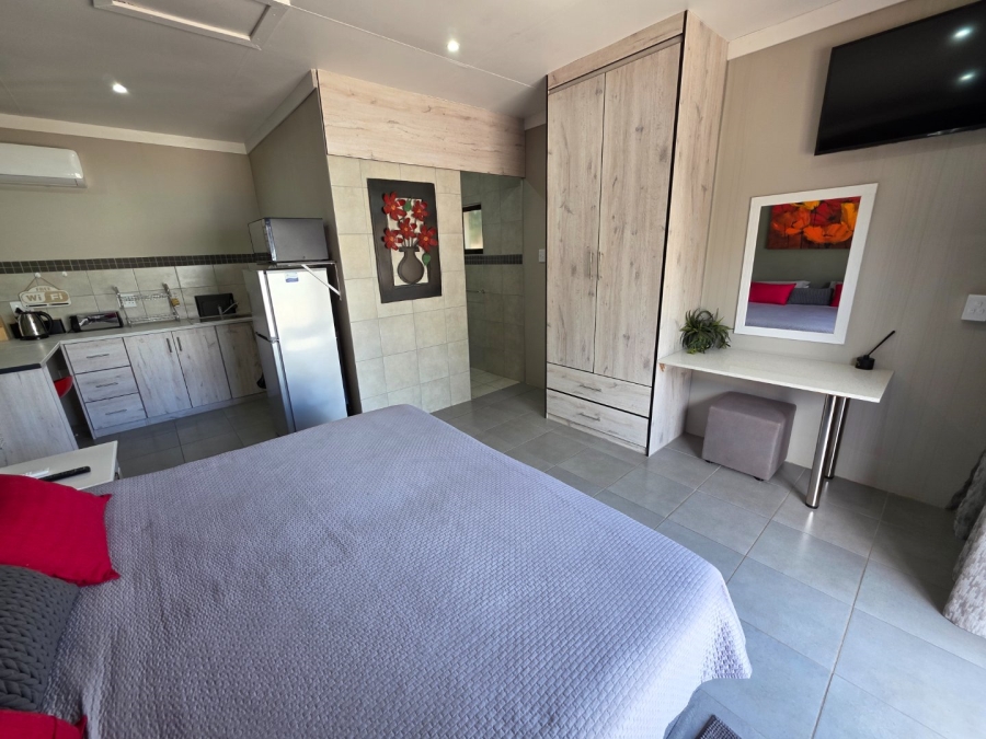 6 Bedroom Property for Sale in Dan Pienaar Free State